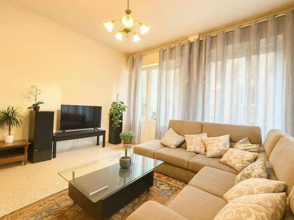 Appartamento a Verona in Via Giovanni da Verrazzano, 3 - Foto 2
