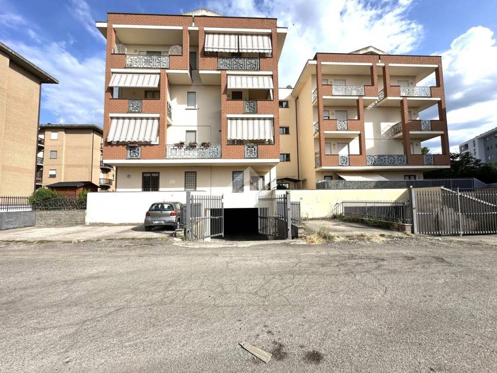 Appartamento a Viterbo in Via Antonio Rosmini, 16 - Foto 2