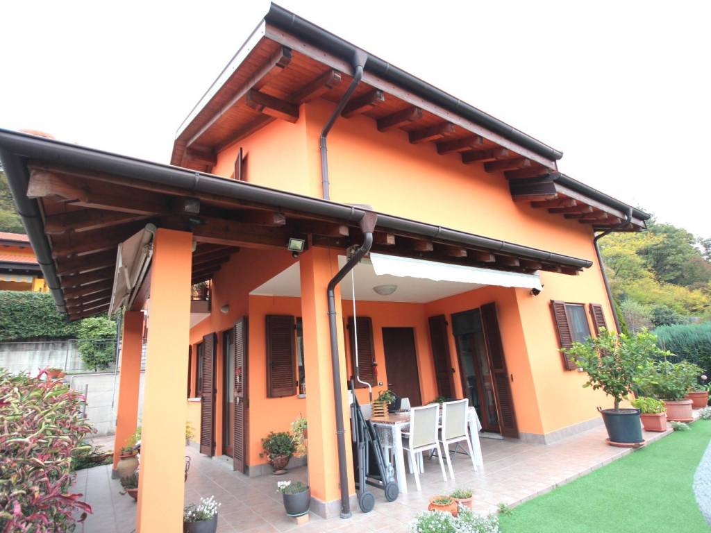 Casa indipendente a San bernardino verbano in Via Verdi, 6 - Foto 2