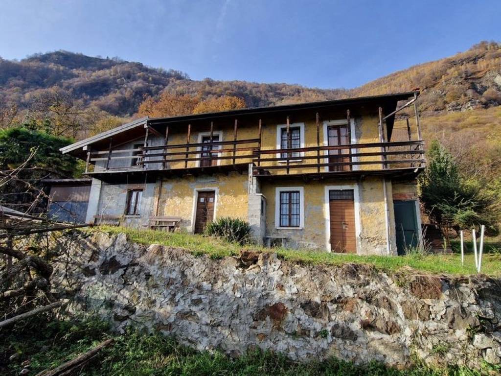 Casa indipendente a Omegna in Via Flogno - Foto 3