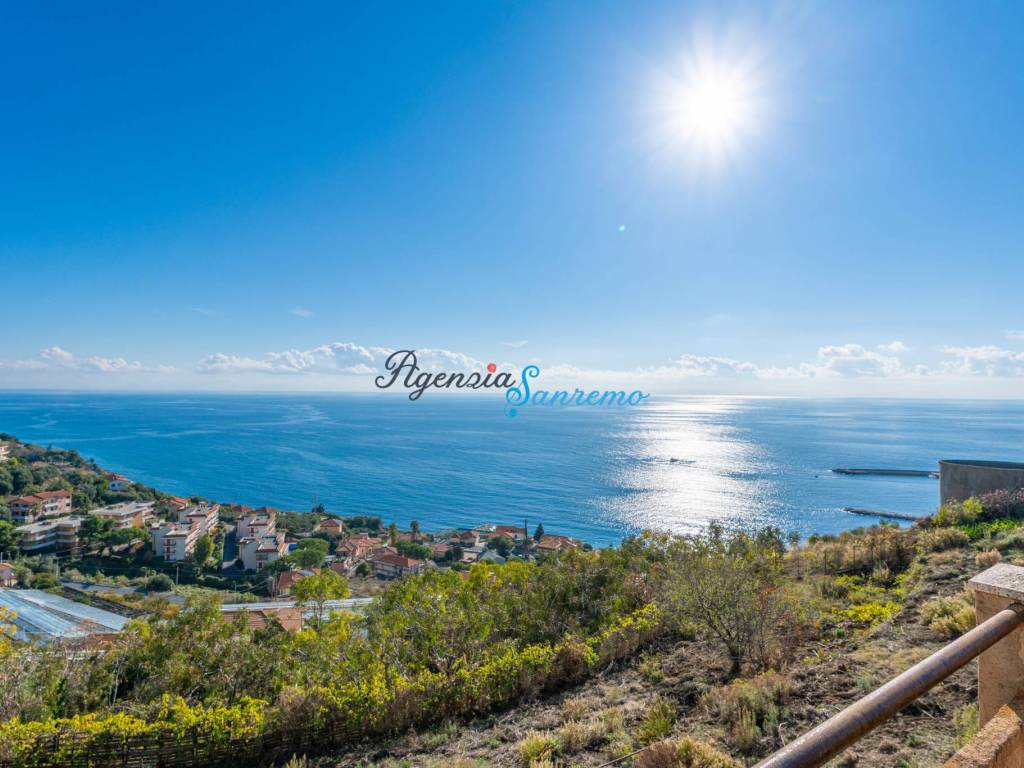 Villa a Cipressa in REGIONE AECA' - Foto 2