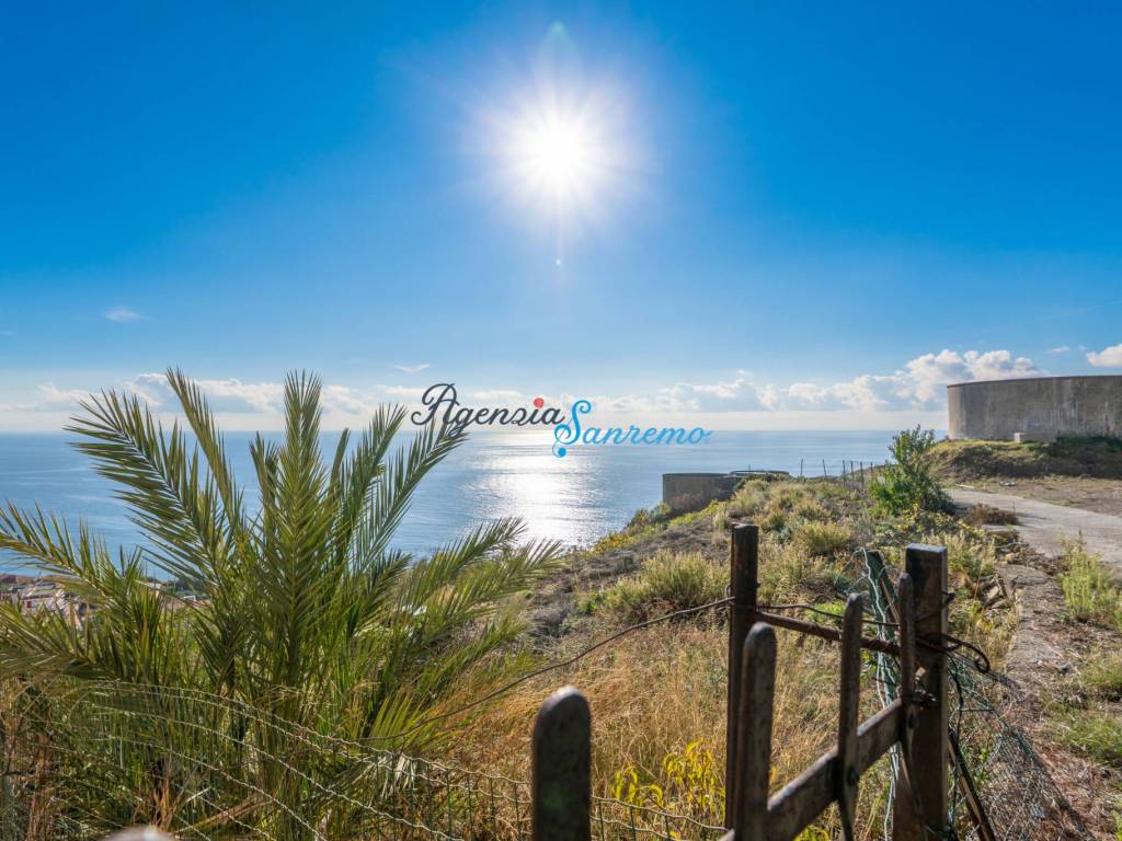 Villa a Cipressa in REGIONE AECA' - Foto 4