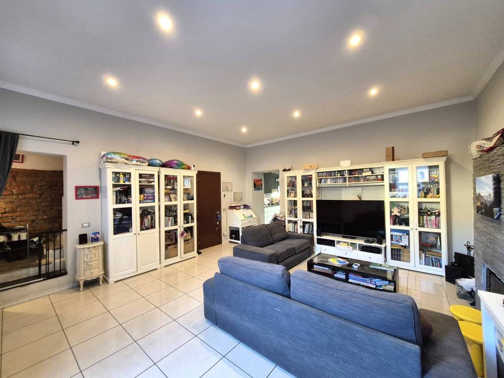 Casa indipendente a Landriano in Piazza Giuseppe Garibaldi, 2 - Foto 5
