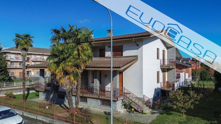 Villa a Bricherasio in Via Cesare Bollea, 2 - Foto 4