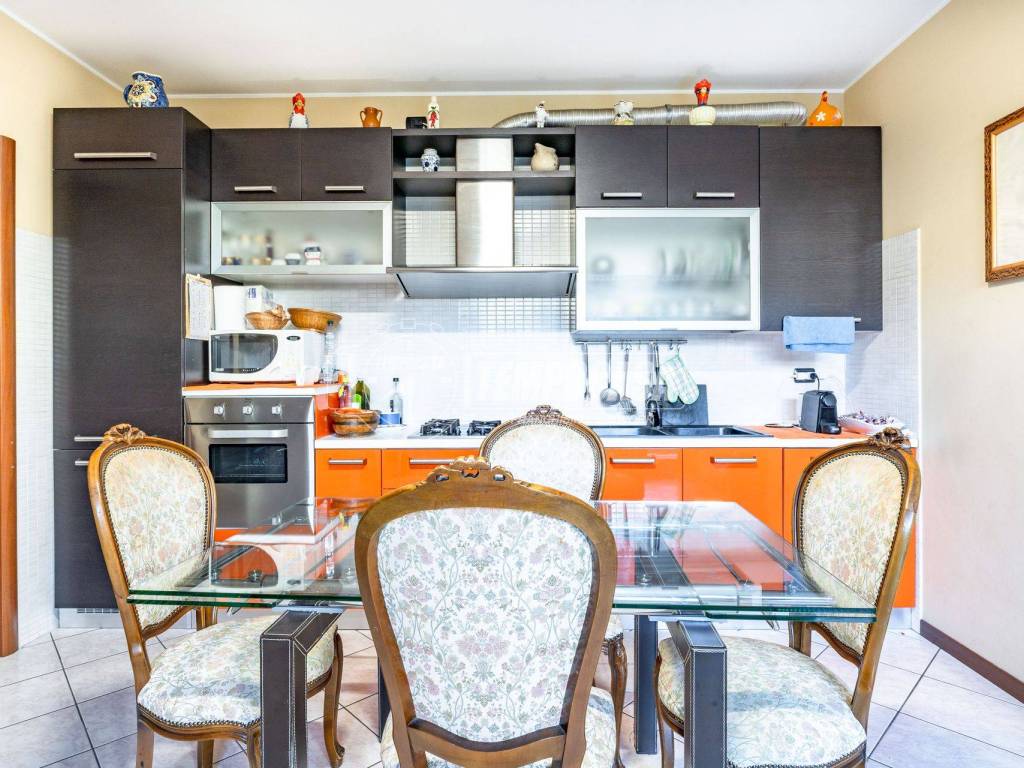 Appartamento a Caronno pertusella in Via Johann Sebastian Bach - Foto 3