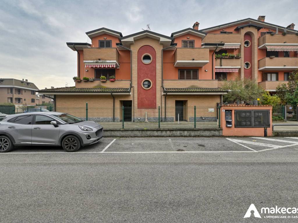 Appartamento a Carpiano in via Basilicata, 6 - Foto 2