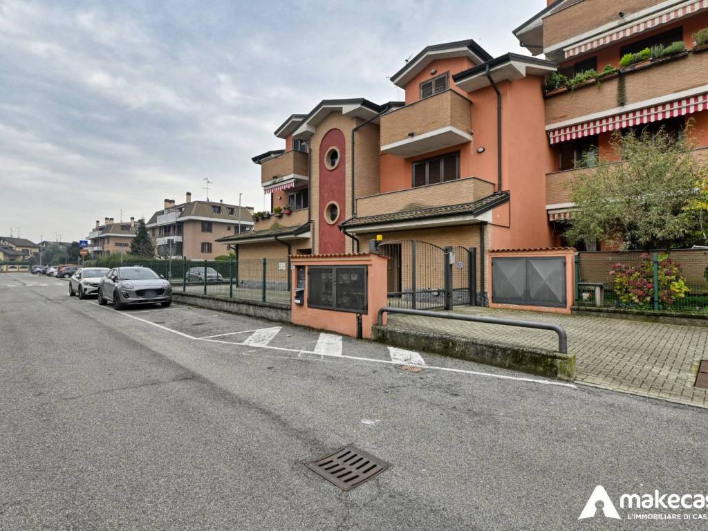 Appartamento a Carpiano in via Basilicata, 6 - Foto 3