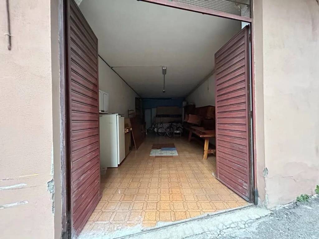 Box / garage a Soriano nel cimino in Via 8 Marzo, 6 - Foto 2