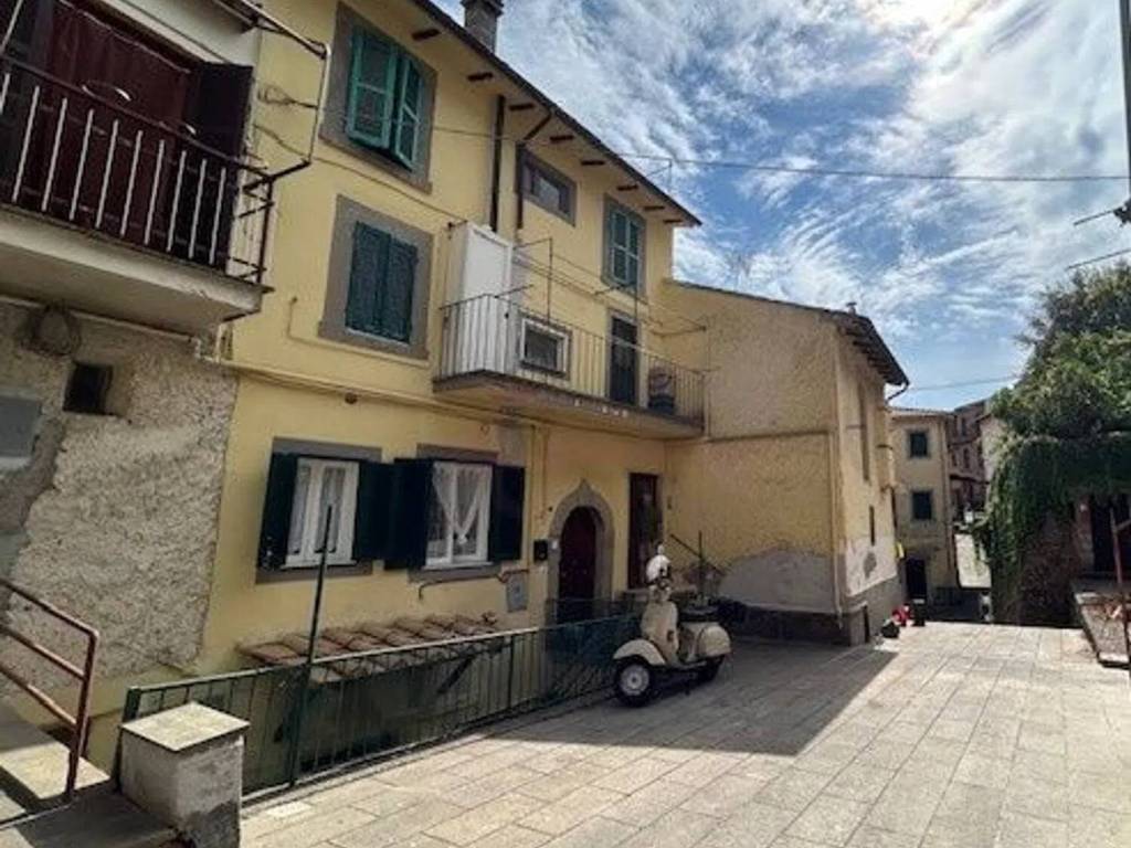 Appartamento a Soriano nel cimino in Via Bastia, 4 - Foto 2