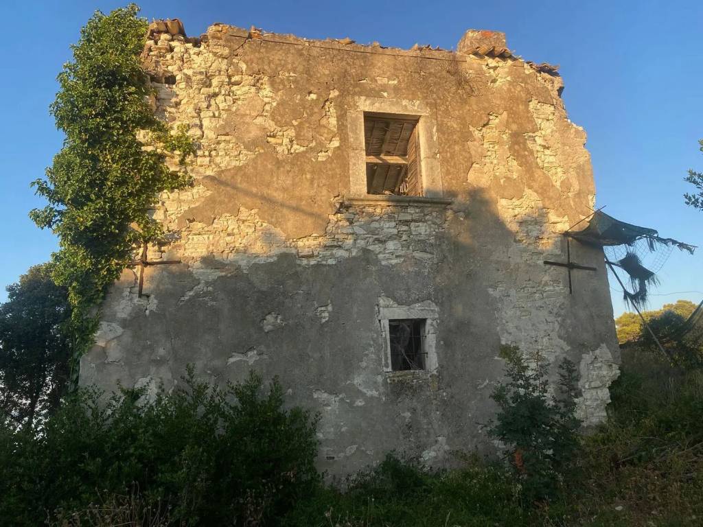 Rustico / casale a Rodi garganico in Contrada Mascherizzo No Number - Foto 2