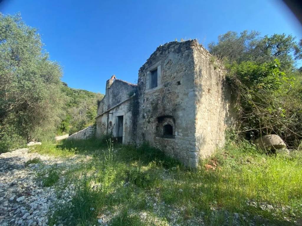 Rustico / casale a Vico del gargano in Loc. Pasinaccio No Number - Foto 2