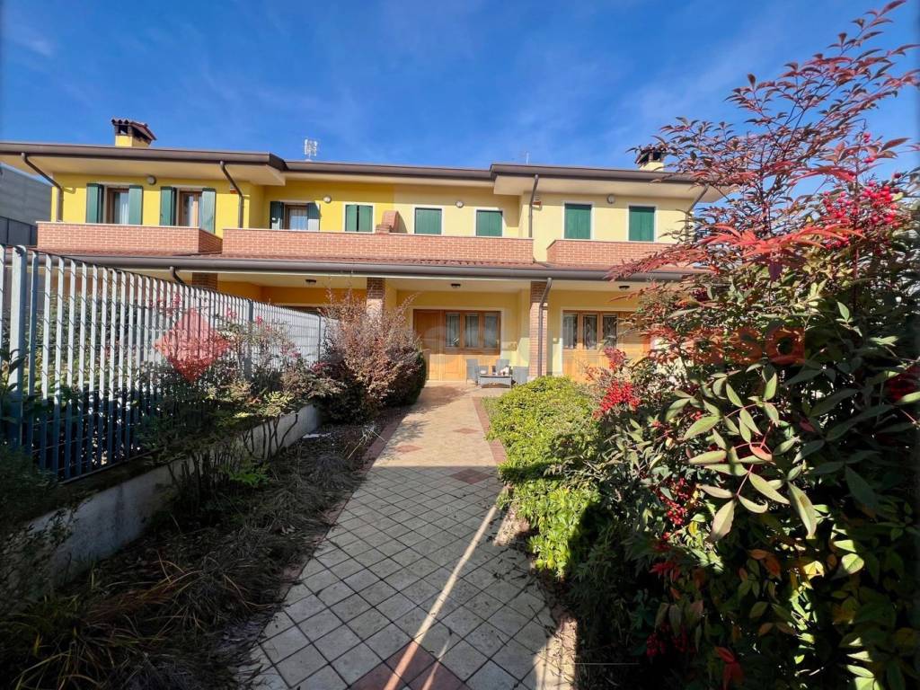 Villa a Pernumia in VIA DELL'ARTIGIANATO, SNC - Foto 3