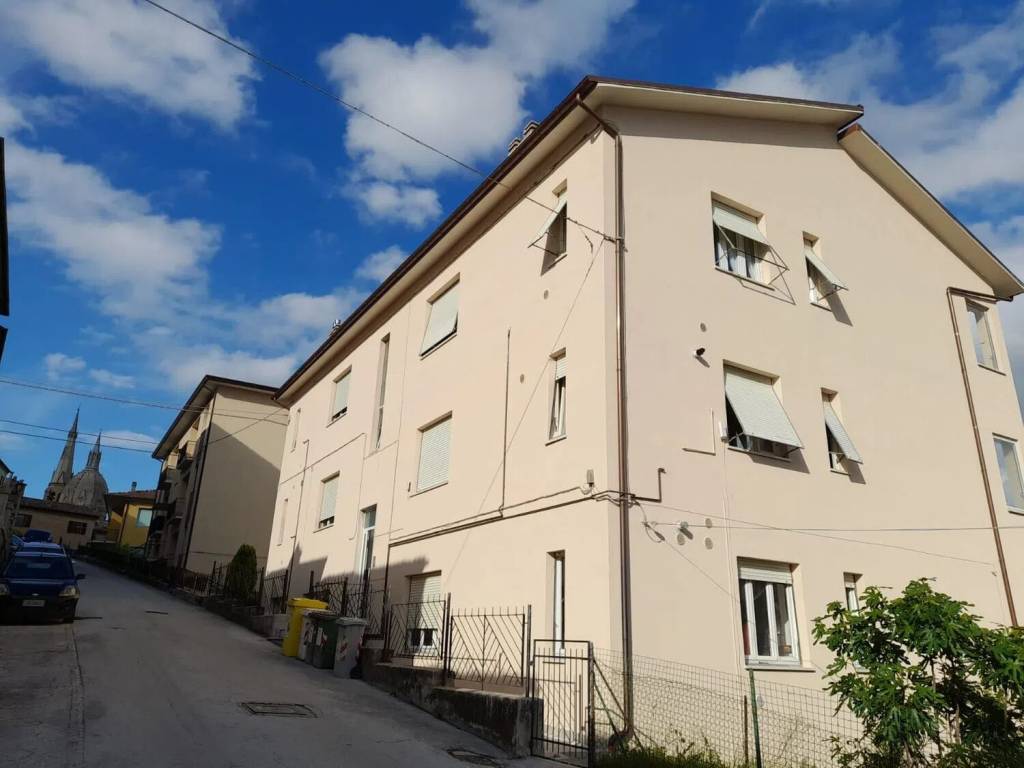 Appartamento a Ostra vetere in Via Giacomo Leopardi - Foto 2