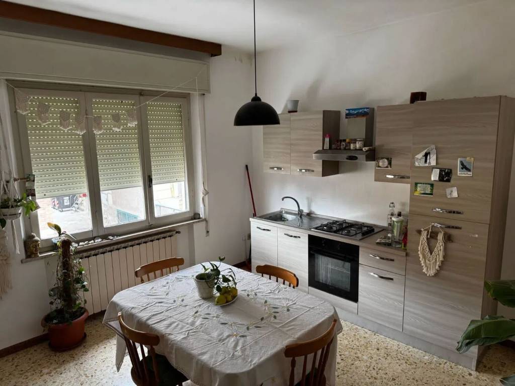 Appartamento a Ostra vetere in Via Giacomo Leopardi - Foto 4