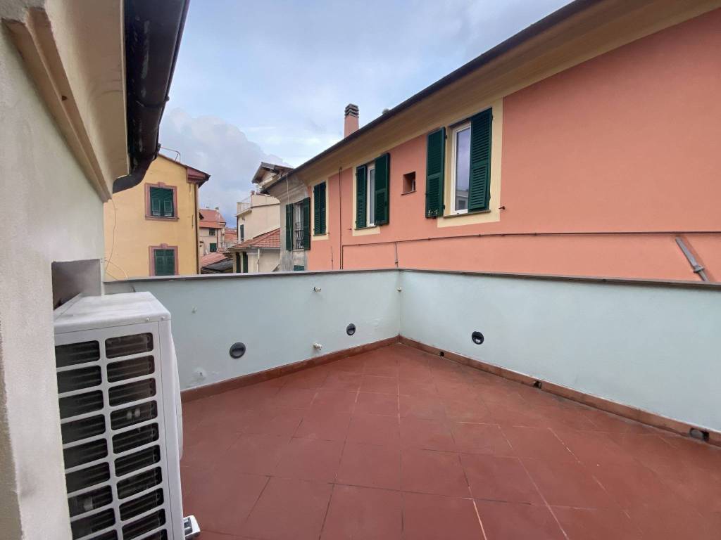 Attico / mansarda a Varazze in Piazza Dante Alighieri - Foto 5