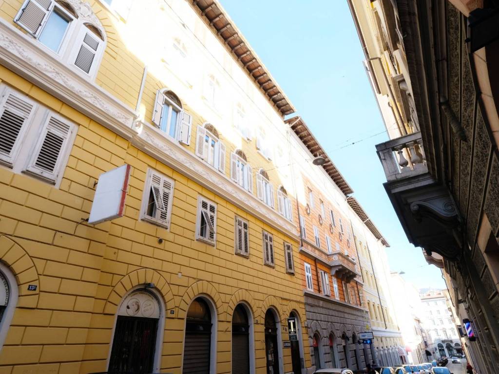 Appartamento a Trieste in Via della Madonnina, 13 - Foto 2