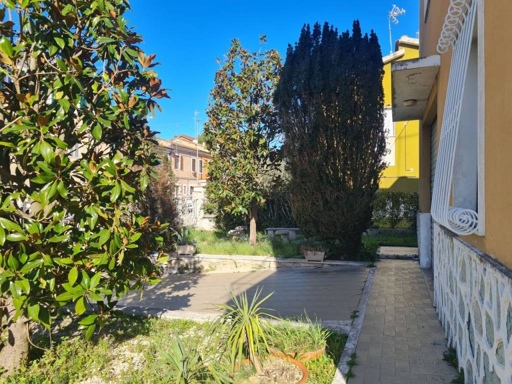 Villa a Jesi in Via Marche - Foto 2