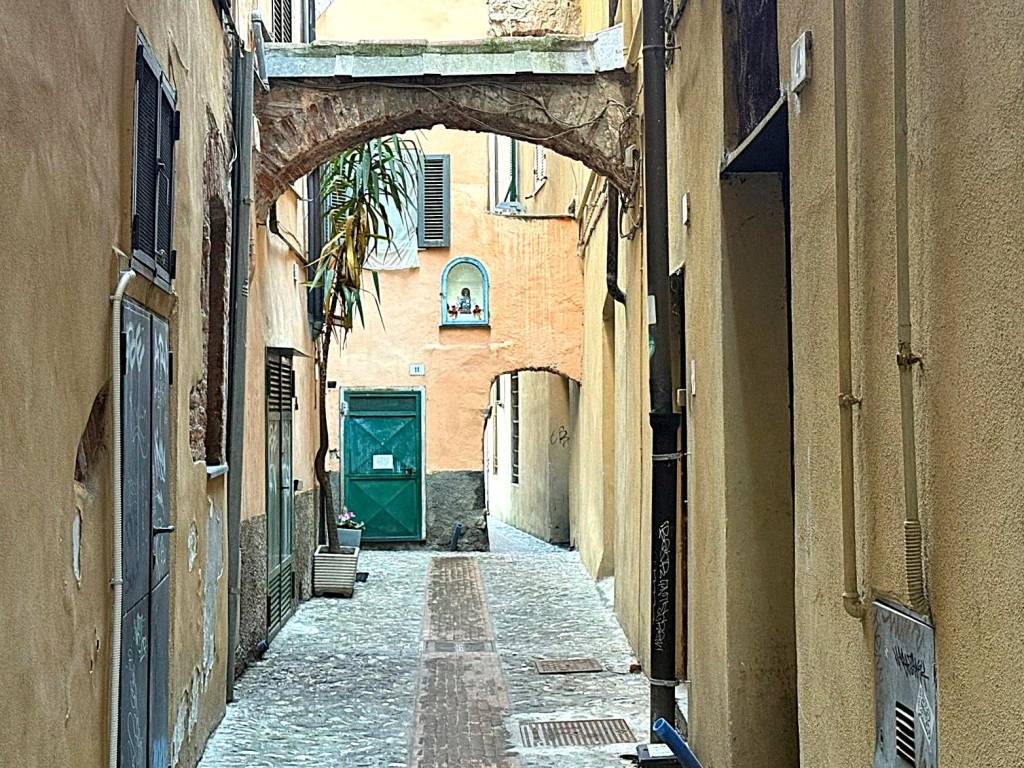 Appartamento a Albenga in Vico Antognano, 7 - Foto 2