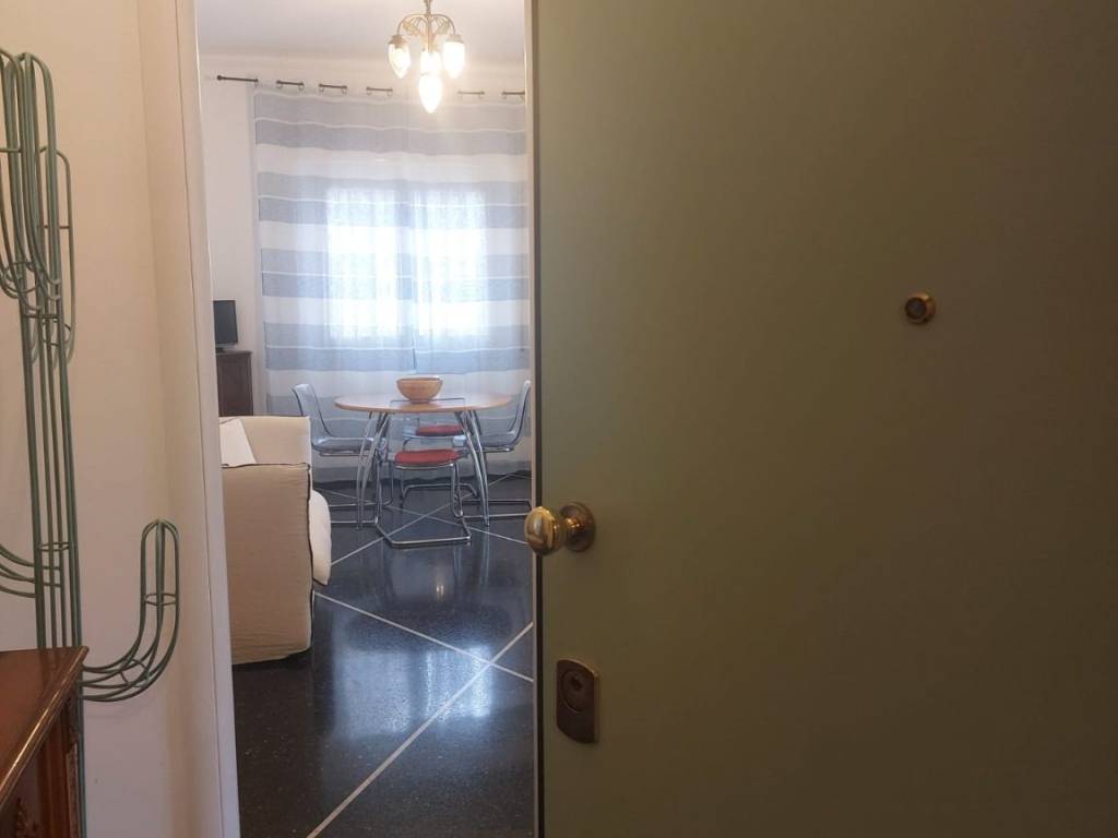 Appartamento a Genova in Via Luigi Biasioli, 25 - Foto 2