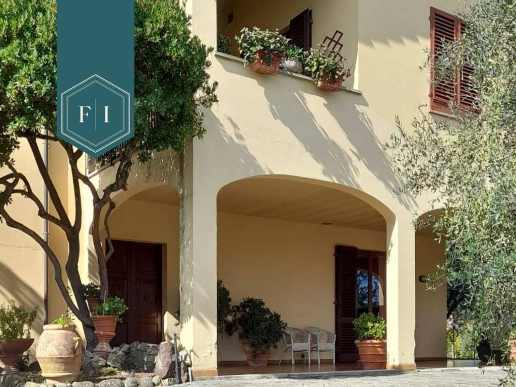 Villa a Figline e incisa valdarno in Via Poggio alla Croce 59 - Foto 4