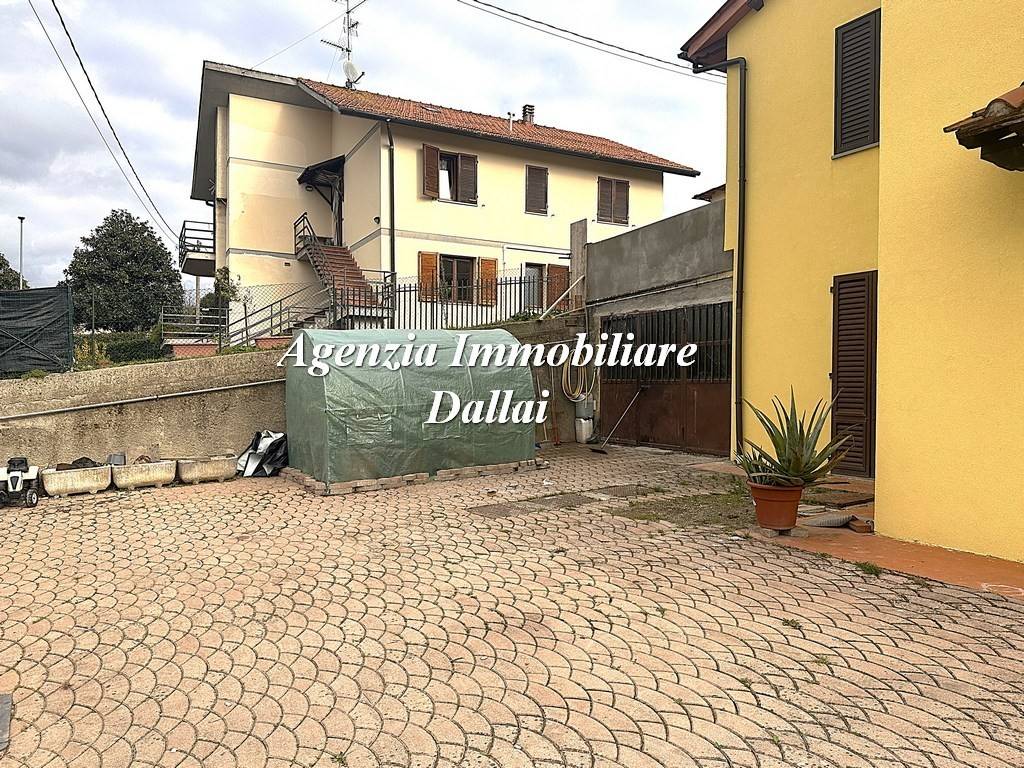 Villa a Scarperia e san piero in Via di Rosine, 25 - Foto 3