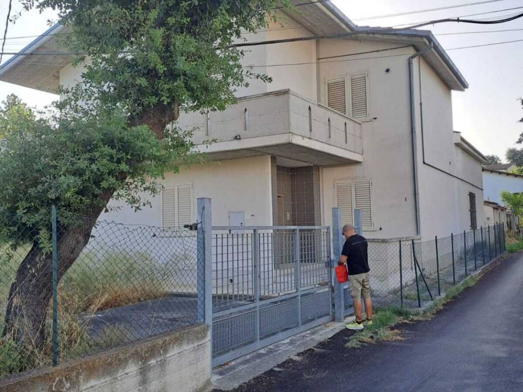 Villa a Alanno - Foto 2