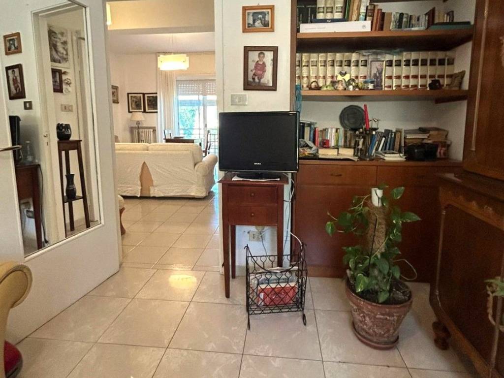 Appartamento a Livorno in Viale Amerigo Vespucci, 45 - Foto 5