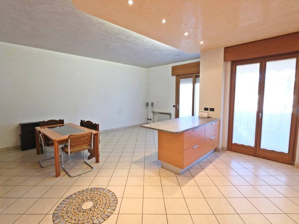 Appartamento a Verona in Via Lodovico Salomoni - Foto 2