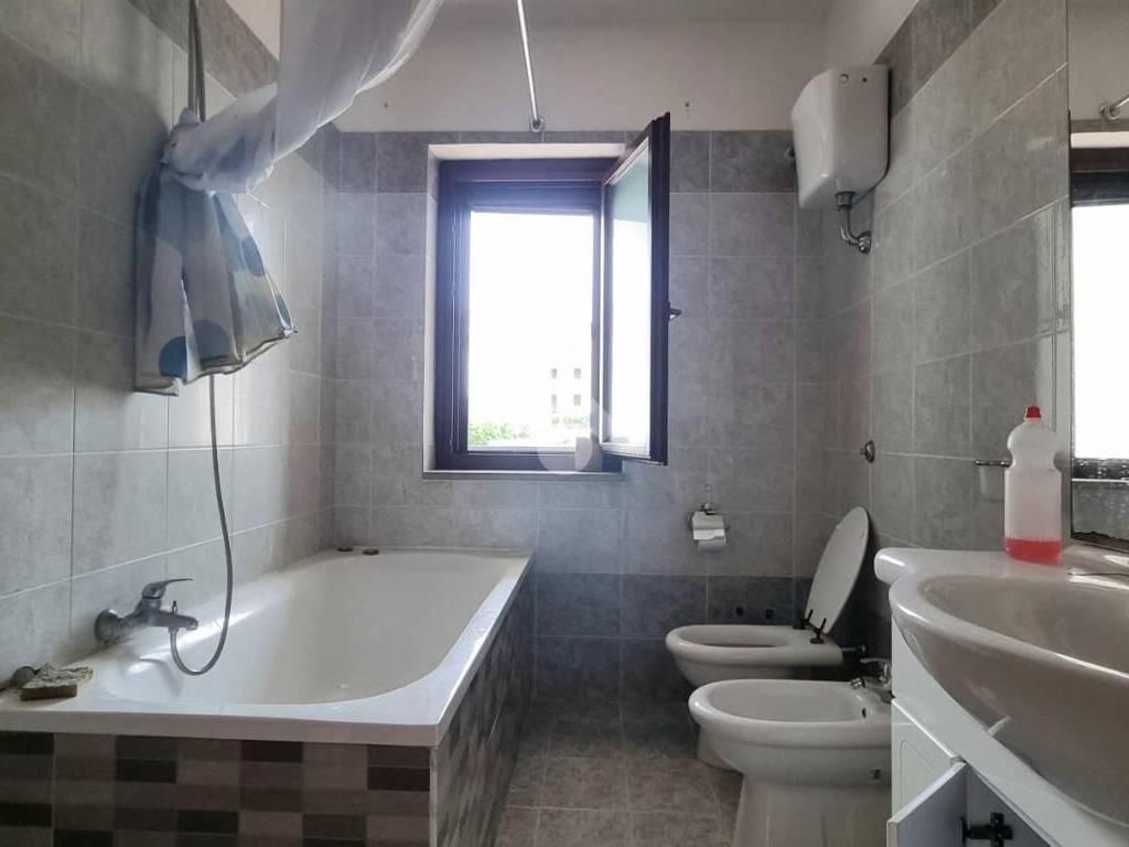 Villa a Catanzaro in Traversa Viale Crotone - Foto 2