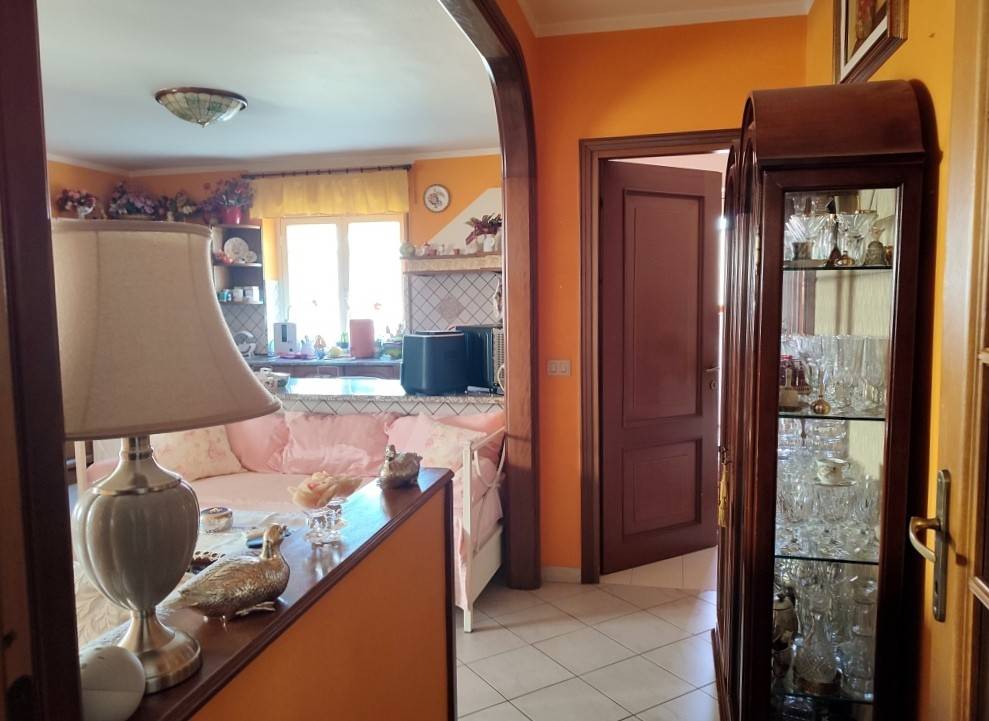 Appartamento a Bosa in Via Domenico Azuni, 17 - Foto 3