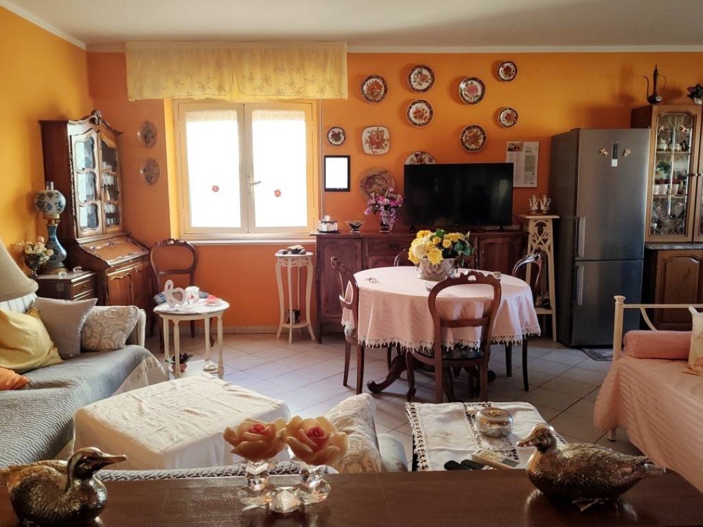 Appartamento a Bosa in Via Domenico Azuni, 17 - Foto 4