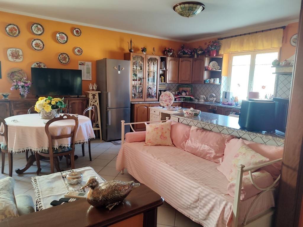 Appartamento a Bosa in Via Domenico Azuni, 17 - Foto 5