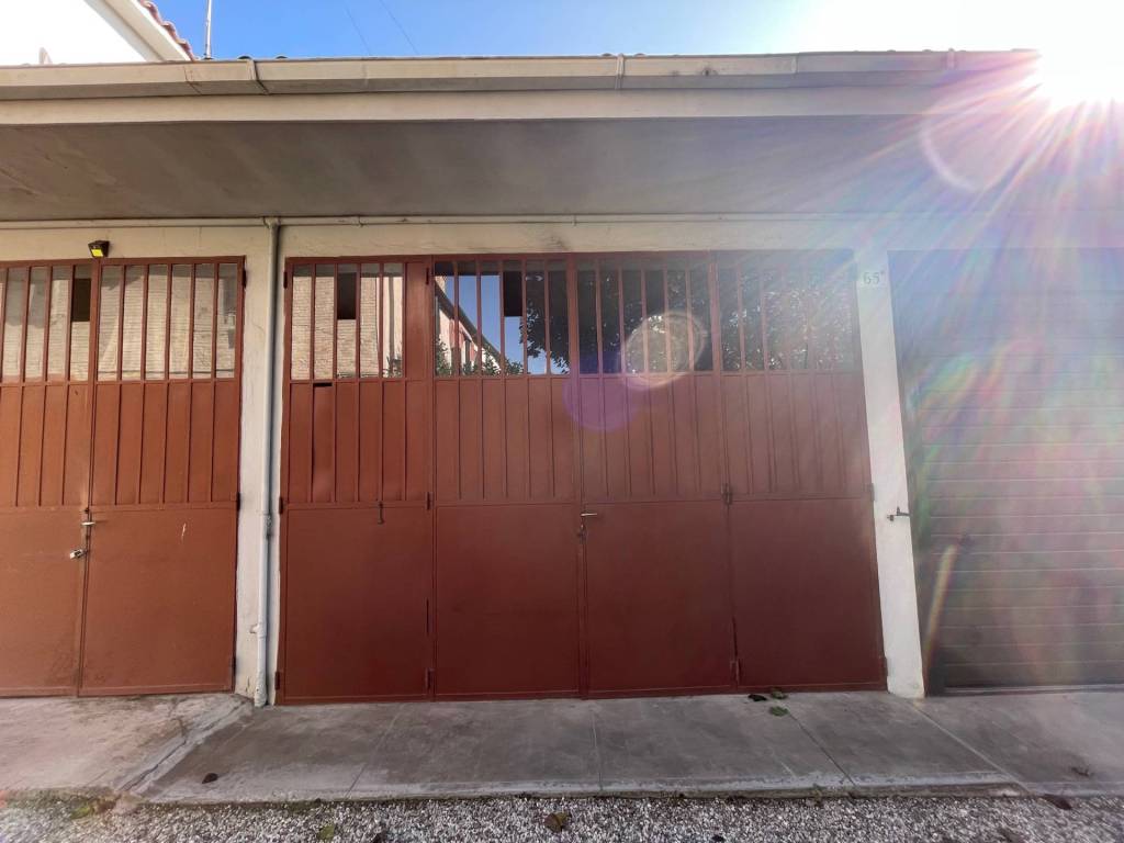 Box / garage a Ferrara in Viale Volano - Foto 2