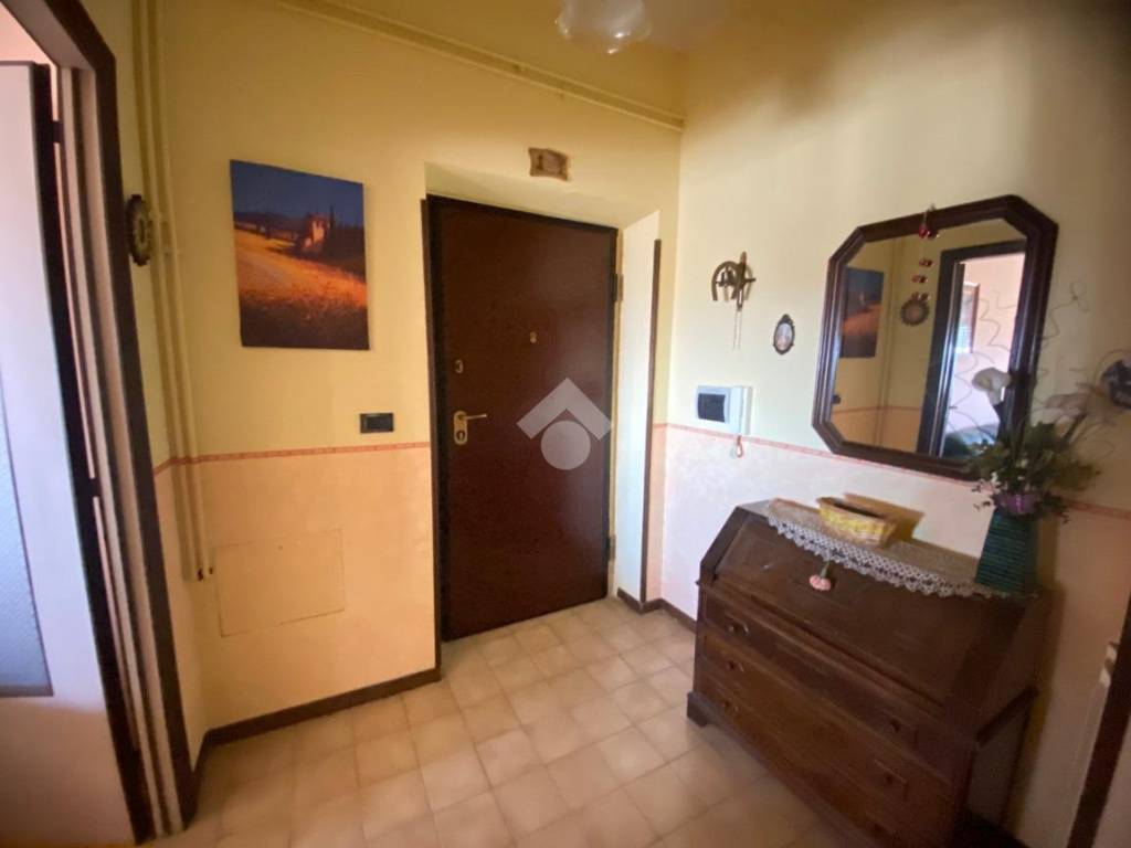 Palazzo / stabile a Montefiascone in VIA CARDINALE SALOTTI, 1 - Foto 5