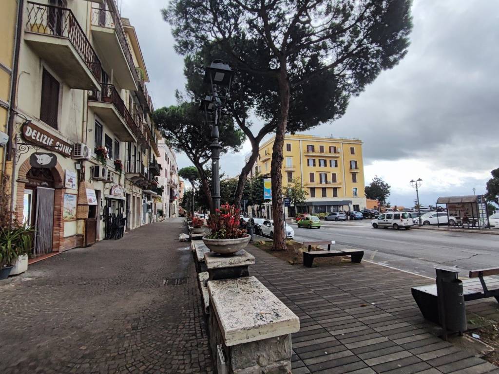 Immobile a Albano laziale in Piazza Giuseppe Mazzini - Foto 2