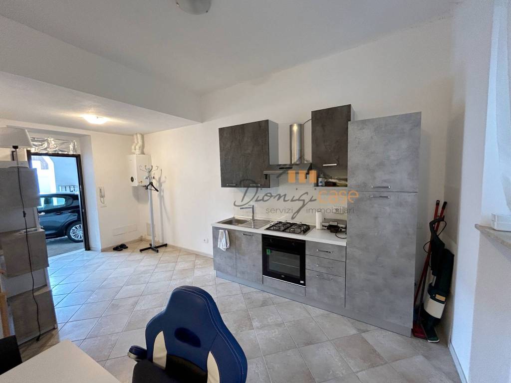 Appartamento a Castellanza in Via Eugenio Cantoni, 53 - Foto 3