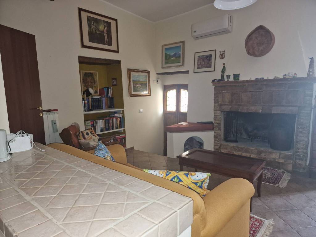 Casa indipendente a Terni in VIA PIZZUTELLA, 35 - Foto 5