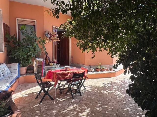 Casa indipendente a Siniscola in Via Generale Luigi Cadorna - Foto 2