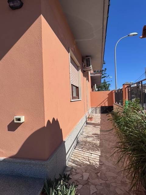 Casa indipendente a Siniscola in Via Generale Luigi Cadorna - Foto 3