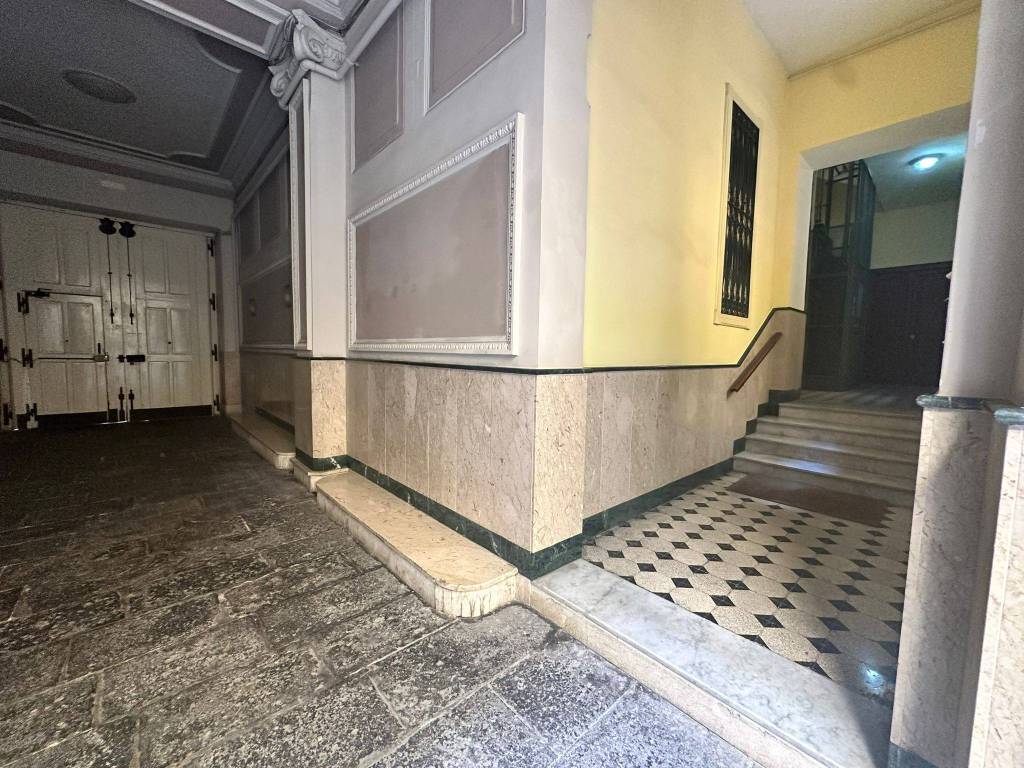 Appartamento a Salerno in Via Francesco Paolo Volpe, 37 - Foto 3