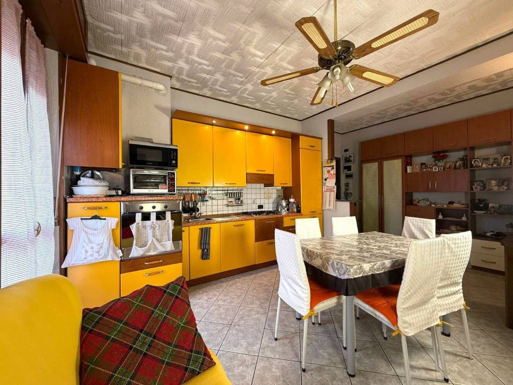 Appartamento a Seregno in Via Andrea Costa, 13 - Foto 3