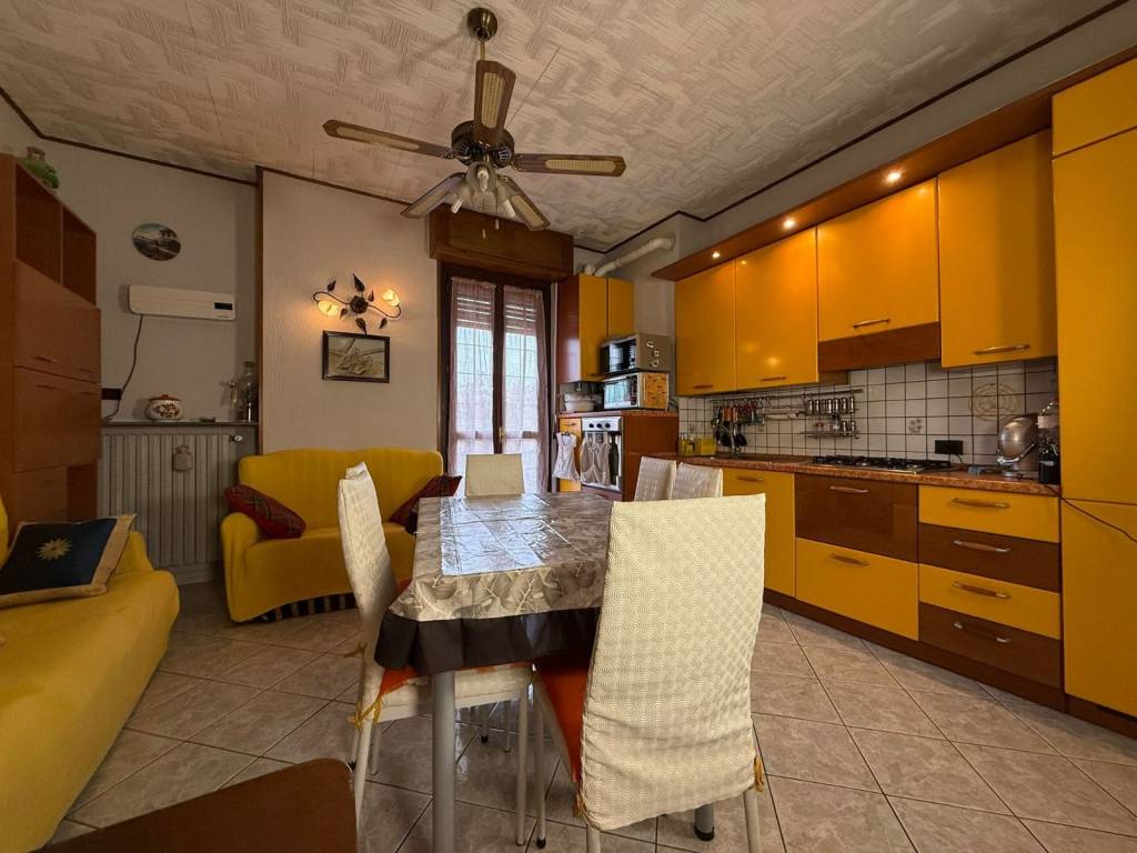 Appartamento a Seregno in Via Andrea Costa, 13 - Foto 4