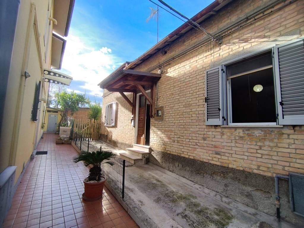 Villa a Martinsicuro in Via dei Colli, 15 - Foto 2