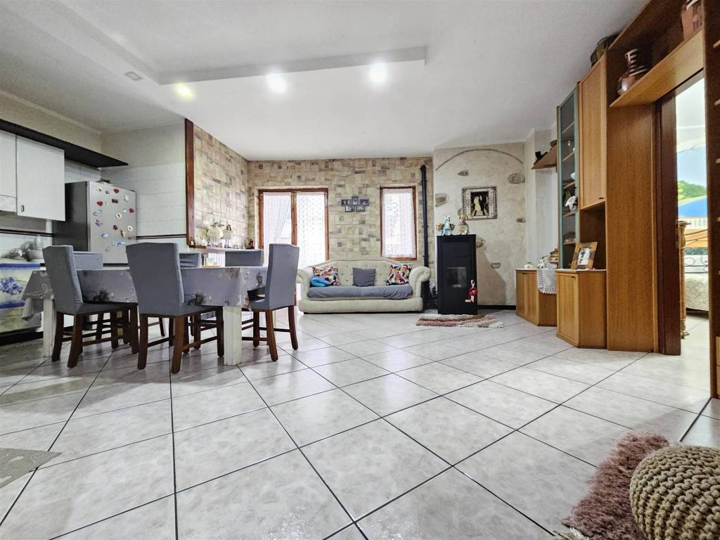 Appartamento a Nocera superiore in Via Pareti - Foto 4