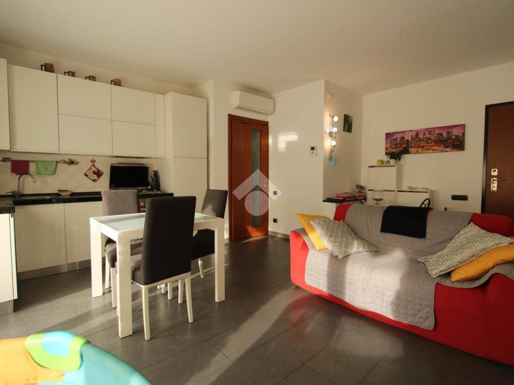 Appartamento a Bareggio in Via Concordia - Foto 4