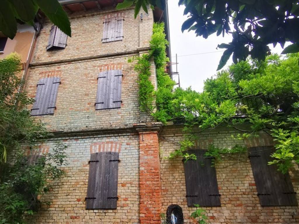 Casa indipendente a Fiume veneto in Via Alessandro Manzoni - Foto 5