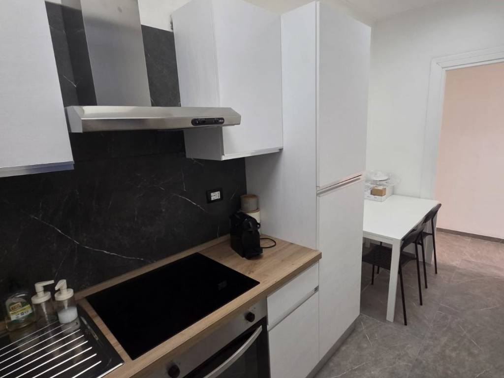 Appartamento a Genova in Via Sestri - Foto 4