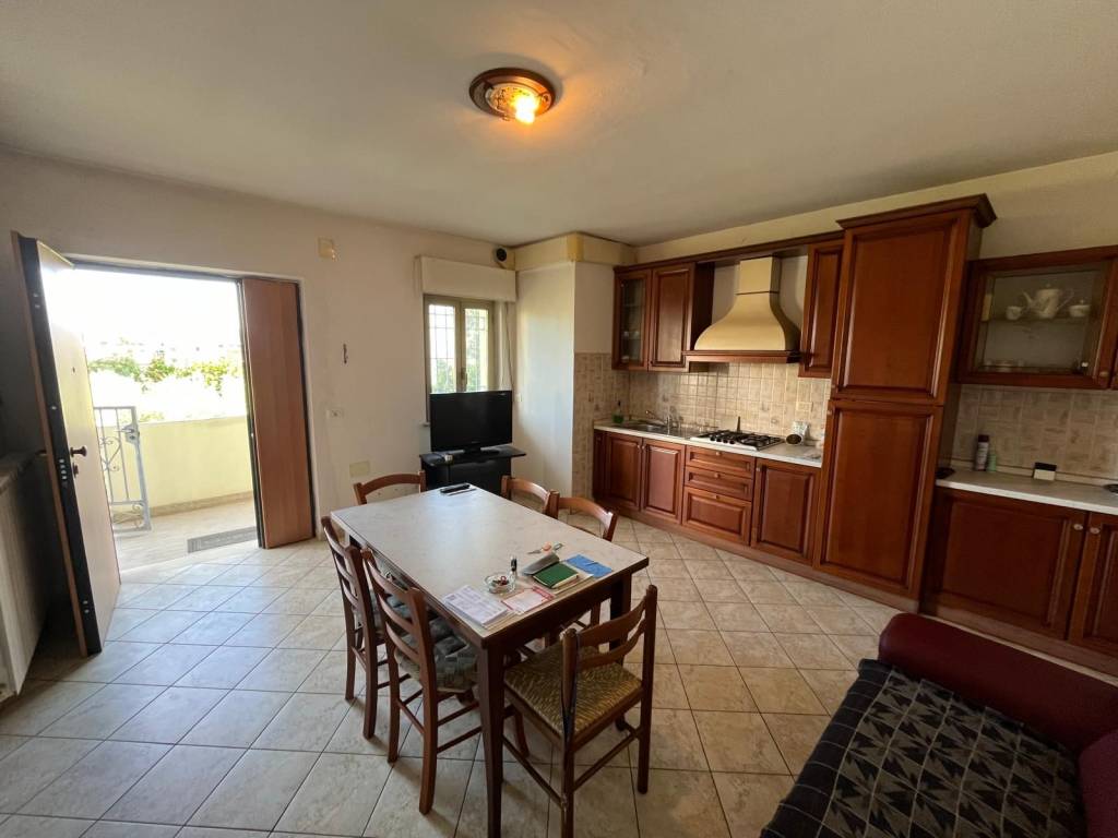 Appartamento a Alba adriatica in Via Olimpica, 40 - Foto 2