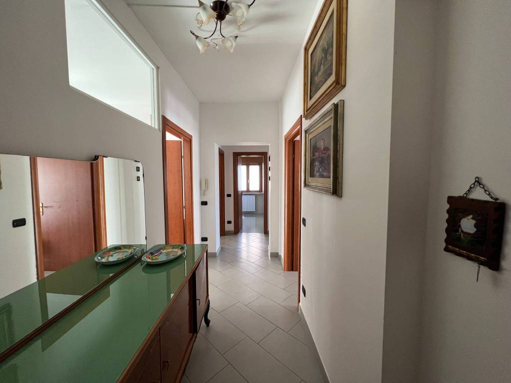 Appartamento a Potenza in Via Raffaele Acerenza - Foto 2