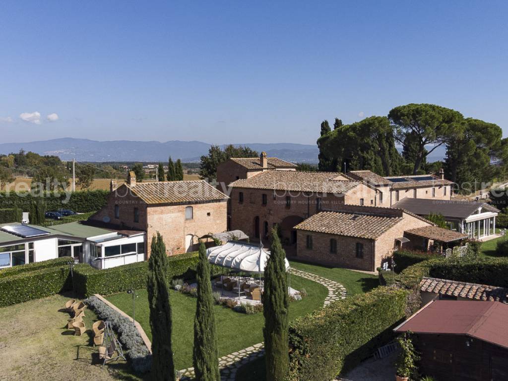 Rustico / casale a Castiglione del lago in Via Bruno Buozzi, 87 - Foto 2